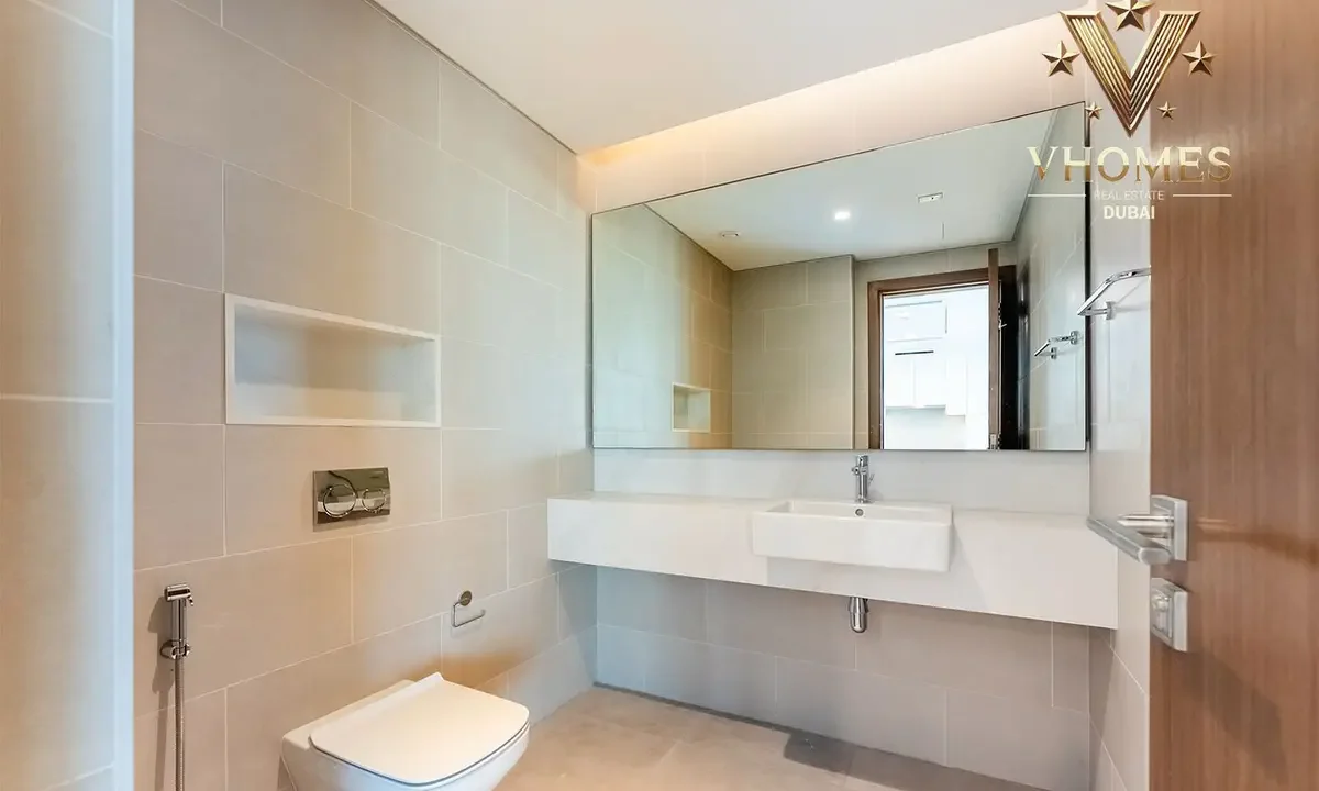 Canal Front Residences 15