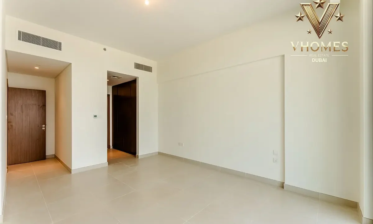 Canal Front Residences 19