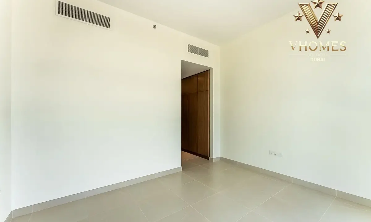 Canal Front Residences 29