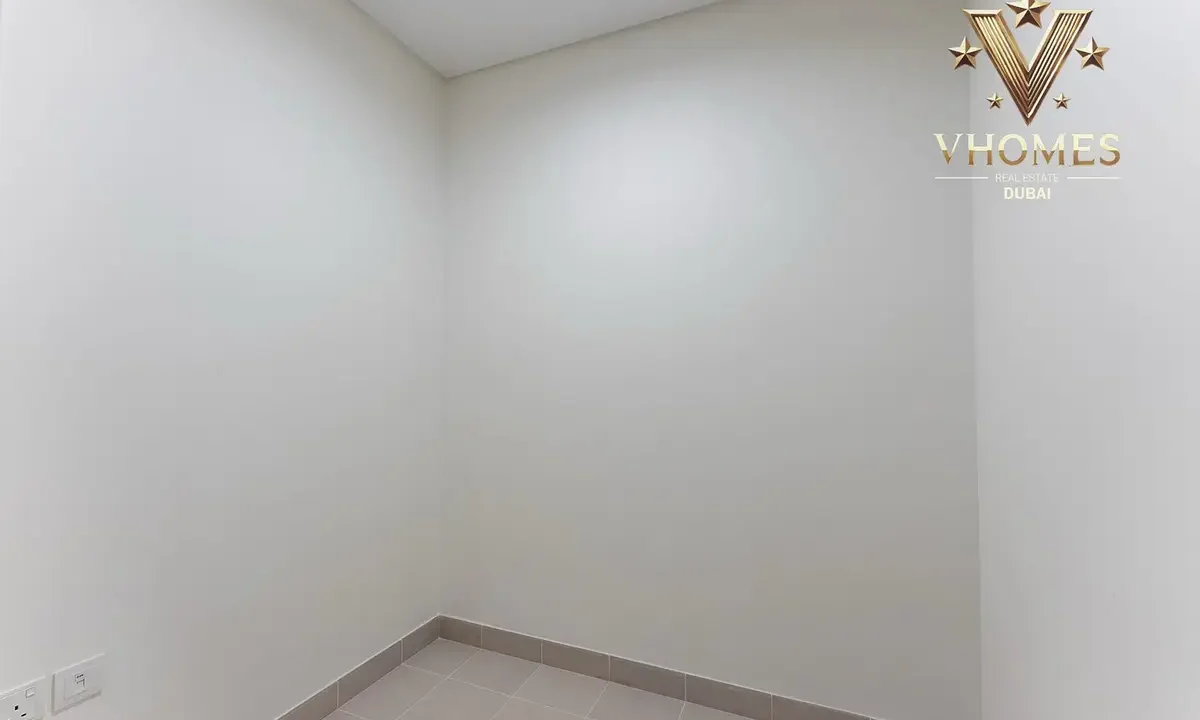 Canal Front Residences 7