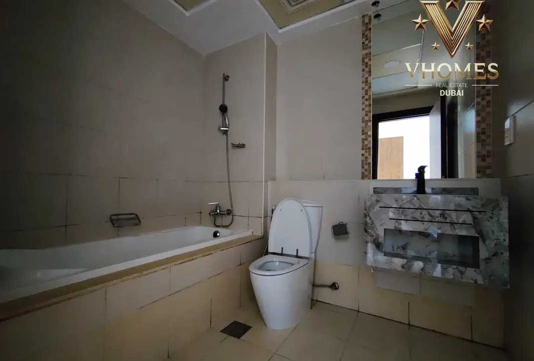 Executive Tower F,23